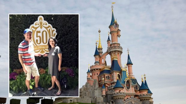 Un cuplu care a cheltuit un milion de dolari la Disneyland a primit interdicție pe viață în clubul exclusivist al parcului de distracții