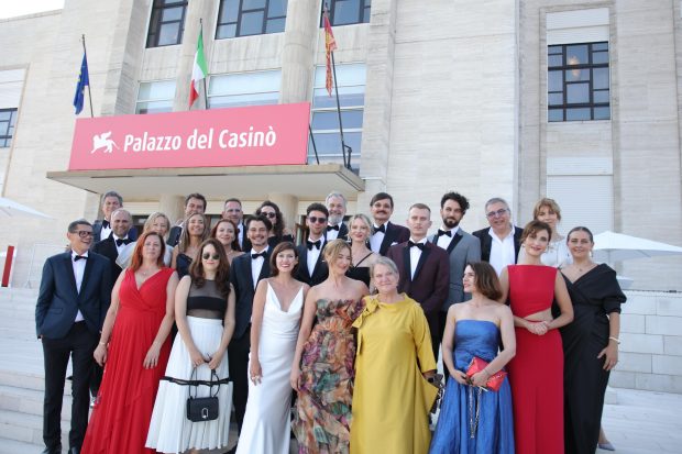 Filmul românesc „Anul Nou care n-a fost”, recompensat cu trei premii la Festivalul Internațional de la Veneția