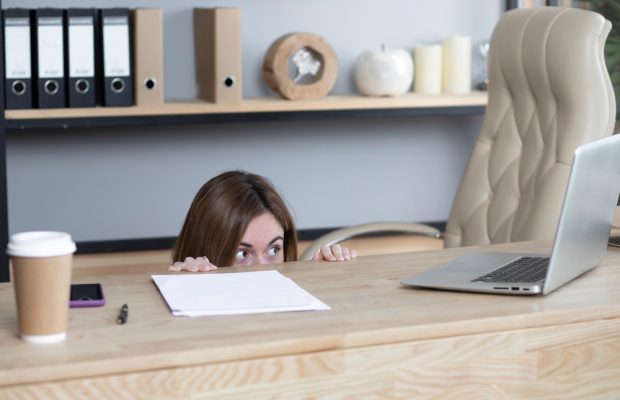 Cum să supraviețuiești primei zile la job după vacanță – 5 sfaturi utile