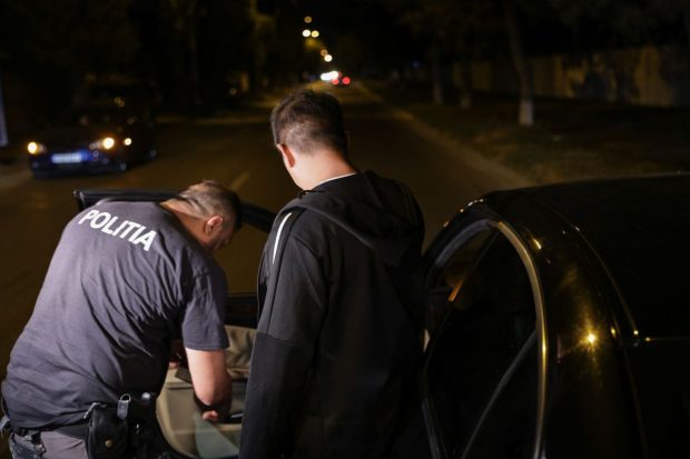 În Brașov, un mexican a fost prins când conducea fără să aibă permis auto