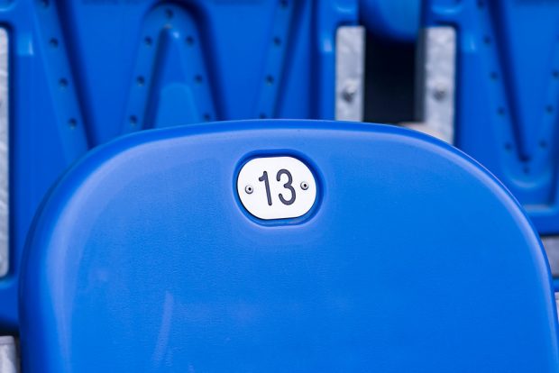 Istoria mitului „Vineri, 13”. De unde s-a împământenit ideea că ziua de vineri este una cu ghinion dacă e asociată cu 13?