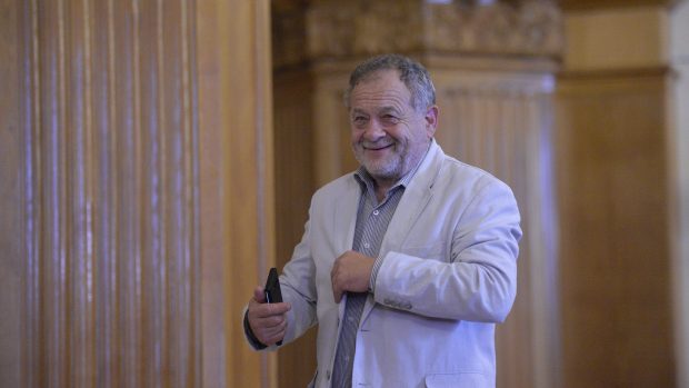 Curtea de Apel Iași exclude probe din dosarul lui Dumitru Buzatu, fost președinte al CJ Vaslui, acuzat de luare de mită