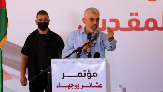 Cum ia legătura Yahya Sinwar, liderul Hamas, cu aghiotanții săi: „Comunică prin bilete de mână ascunse în pâine”