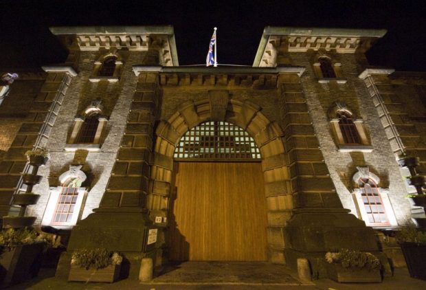Zeci de deținuți au fost puși în libertate din greșeală în Marea Britanie, în cadrul schemei de eliberare anticipată