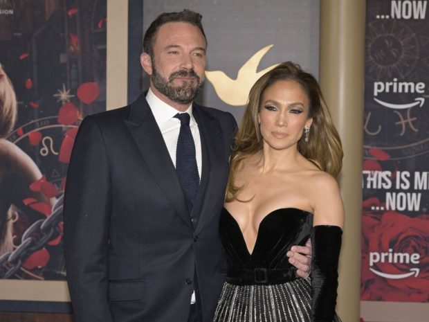 Jennifer Lopez și Ben Affleck au scos la vânzare conacul din Beverly Hills. Cum arată și cât costă vila cu 12 camere și 24 de băi