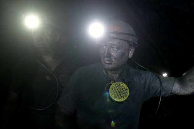 Un miner din Alba trăiește o dramă după ce pensia i-a fost redusă cu 5.800 de lei. „Am lucrat 40 de ani în minerit, dintre care 22 de subteran”