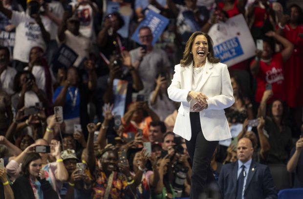 România a fost menționată de Kamala Harris în mult așteptata confruntare cu Donald Trump