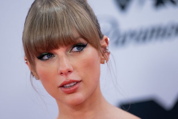 Donald Trump spune că Taylor Swift va „plăti preţul” pentru sprijinul ei pentru Kamala Harris 
