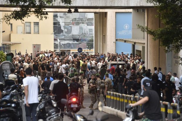 Israelul a pus explozibil în bateriile pagerelor vândute Hezbollah, spun oficialii libanezi