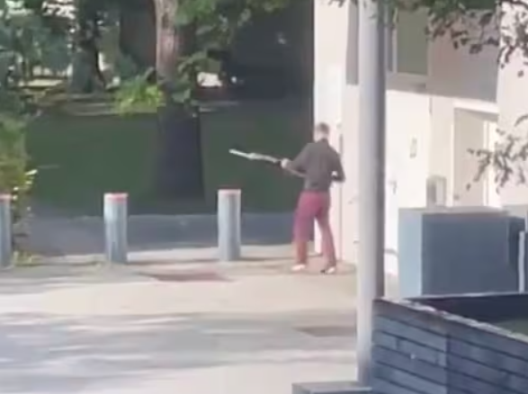 Poliția din München a împușcat mortal un individ care deschisese focul lângă Consulatul Israelului. Circulația în zonă a fost oprită