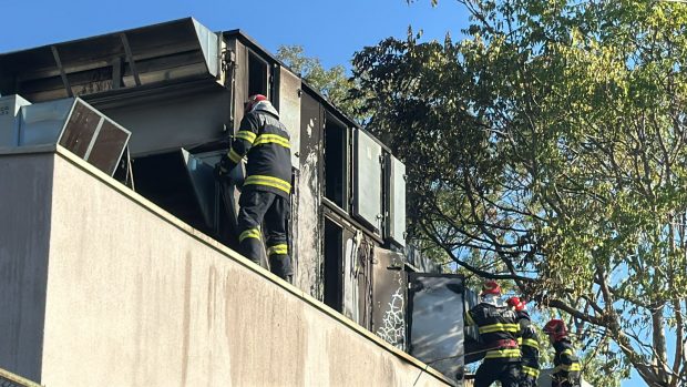 Incendiu la Cinematograful Gloria din Bucureşti. 100 de persoane, evacuate | VIDEO
