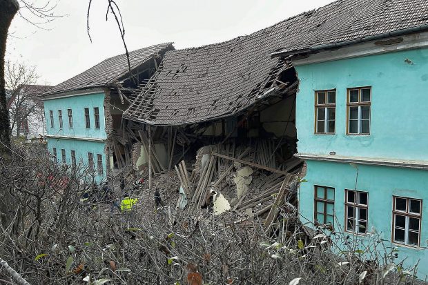 Cazul internatului prăbușit la Odorheiu Secuiesc: „Comisia de experţi nu a întocmit raportul de expertiză tehnică în construcții”