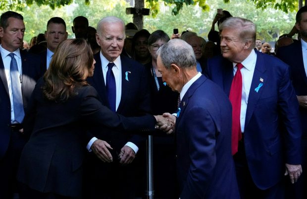 Harris, Trump şi Biden au afișat o rară şi fragilă aparenţă de unitate la New York, la comemorarea atentatelor de la 11 septembrie 2001