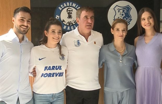 Kira Hagi l-a prezentat oficial părinților pe viitorul ei soț, Thomas Ferfelis. Cum a apărut fata lui Gică Hagi alături de logodnic și de viitoarea soacră