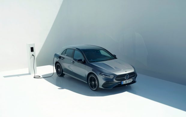 Autoturismele plug-in hybrid: caracteristici și top avantaje