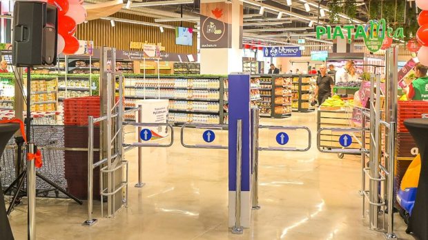 Auchan a retras o pâine de la vânzare din cauza suspiciunii de contaminare cu corp străin. Clienții pot primi banii înapoi fără bon