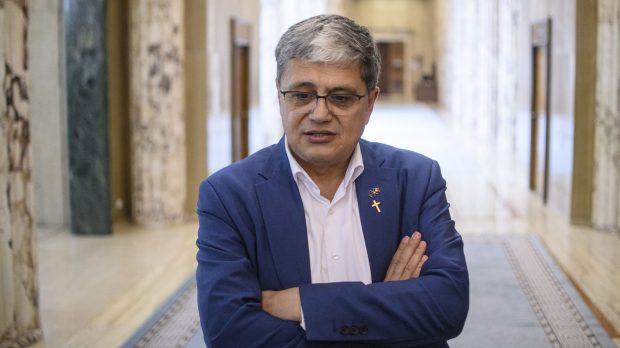 Deficitul bugetar a urcat la 4,57% din PIB după primele opt luni, anunță Ministerul de Finanțe