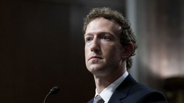 Averea lui Mark Zuckerberg a depășit 200 de miliarde de dolari. Fondatorul Facebook, aproape de a deveni al treilea cel mai bogat om din lume