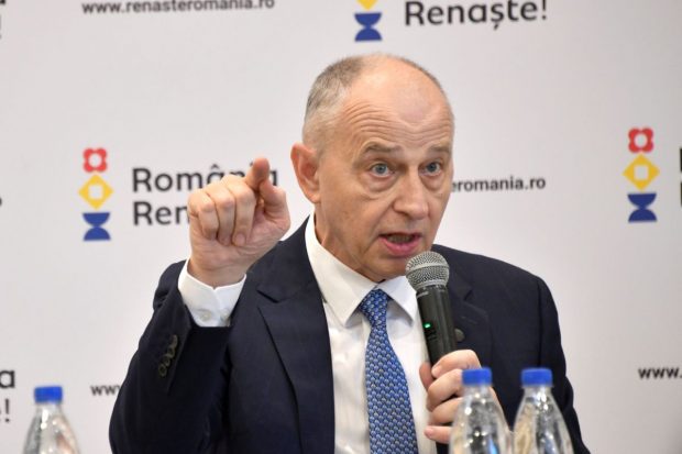 Cine este Mircea Geoană, fostul secretar general adjunct al NATO, care a intrat oficial în cursa electorală pentru Palatul Cotroceni