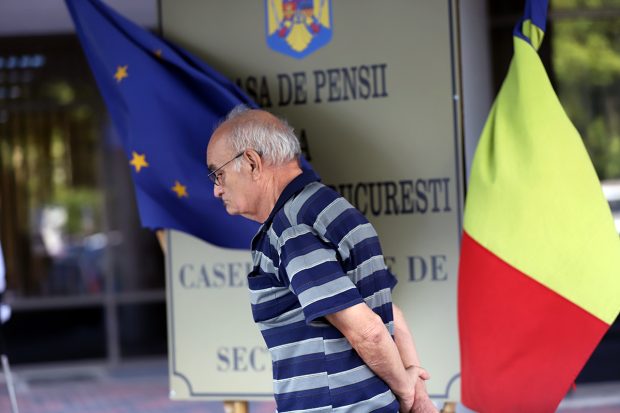 Cum poți să obții adeverințele pentru pensie de la firme care nu mai există