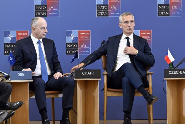 NATO a anunțat demisia lui Mircea Geoană din funcția de secretar general adjunct: „Munca sa cu partenerii a adus beneficii importante”
