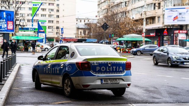 Bărbatul din Covasna care și-a stropit mama cu benzină și apoi i-a dat foc, trimis în judecată, după ce femeia a murit
