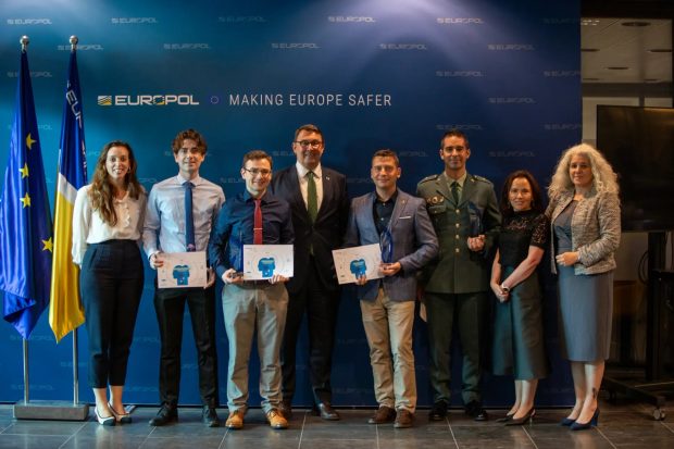 Polițiștii români au primit premiul pentru analiză operațională din partea Europol, după ce au rezolvat un caz de trafic de persoane din Irlanda și Marea Britanie