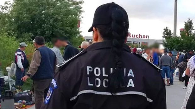 O polițistă din Cluj a fost amenințată de un bărbat pe care voia să-l amendeze: „Am 80 de ani de puşcărie şi nu-mi pasă ce pățesc”