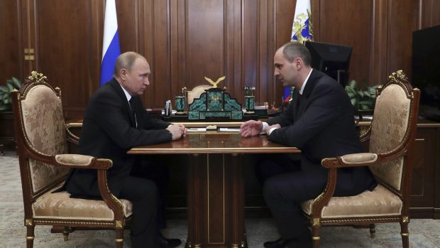 Fiul guvernatorului regiunii ruse Orenburg a plecat în America, să joace hochei profesionist. Tatăl lui, loial lui Putin, este pe lista de sancțiuni a SUA