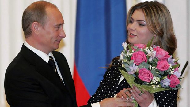 Presupușii fii de 5 și 9 ani ai lui Putin se numesc Ivan și Vladimir și locuiesc izolați, scrie presa rusă independentă. Cine este mama lor
