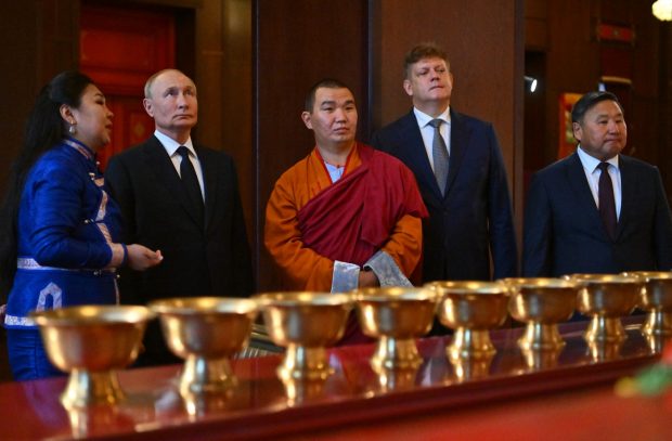 Vladimir Putin a ajuns în Mongolia, în prima sa vizită într-un stat membru al Curții Penale Internaționale. „Nu are nicio îngrijorare”, afirmă Peskov
