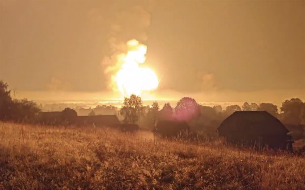 Atac masiv cu drone al forţelor ucrainene în Rusia. Explozii puternice la un depozit de rachte şi muniţii din centrul ţării