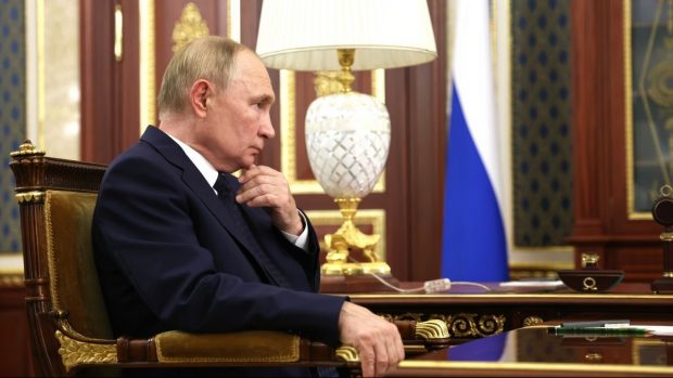 Noile legi ale lui Putin: muncă silnică pentru insultarea oficialilor și interzicerea „childfree”. „Se va ajunge la închisoare dacă nu ai copii”