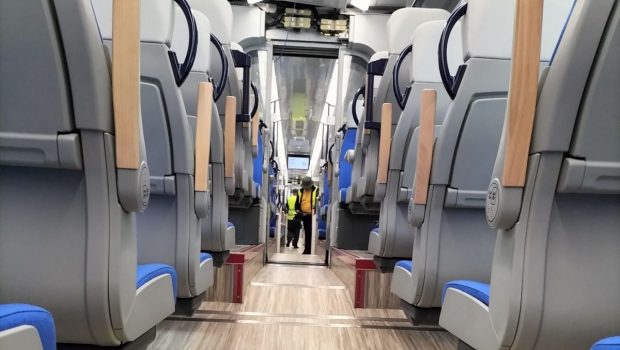 Imagini din garnitura Coradia Stream de la Alstom, primul tren nou pe care România l-a cumpărat în ultimii 20 de ani