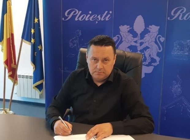 Primarul Ploieştiului, Andrei Volosevici, dus la audieri în ultima sa zi de mandat. Acuzațiile care i se aduc