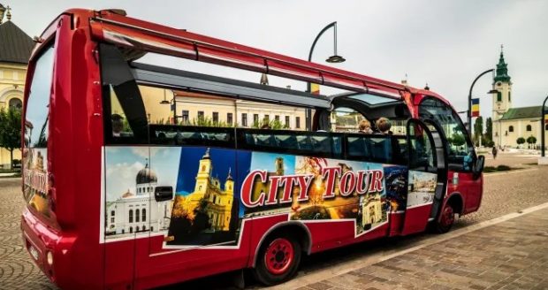 Autobuzul turistic din Oradea. Program, traseu și tarife