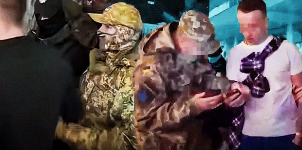 Razii în cluburile de noapte din Ucraina, de unde armata saltă tineri petrecăreți ca să-i trimită pe front | VIDEO
