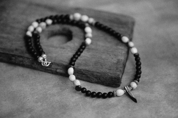 Tips&Tricks pentru cumpărături de succes de Black Friday când vine vorba de pietrele semiprețioase pentru accesorii handmade