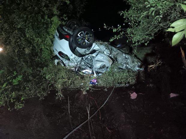 Doi morți într-un accident între un BMW și un Duster, la Orlești, în Vâlcea | VIDEO
