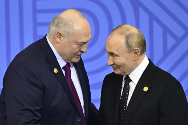 Vladimir Putin se duce în Belarus să semneze un pact de securitate cu Aleksandr Lukașenko