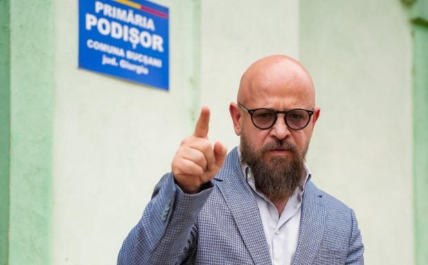 Andrei Coman joacă rolul primarului în serialul „Iubire cu parfum de lavandă” de la Antena 1: „Este o surpriză, este o schimbare radicală”