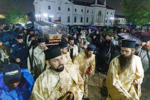 Pelerinajul la moaștele Sfintei Parascheva s-a încheiat: 350.000 de oameni au participat la toate evenimentele organizate în Iași