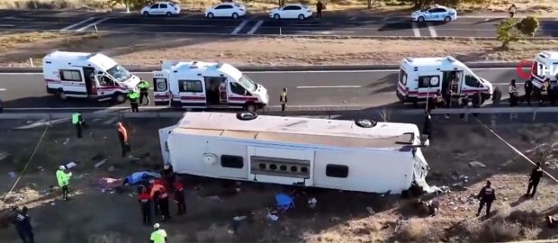 Un autocar s-a răsturnat în drum spre Cappadocia: 6 morţi şi 25 de răniţi | VIDEO