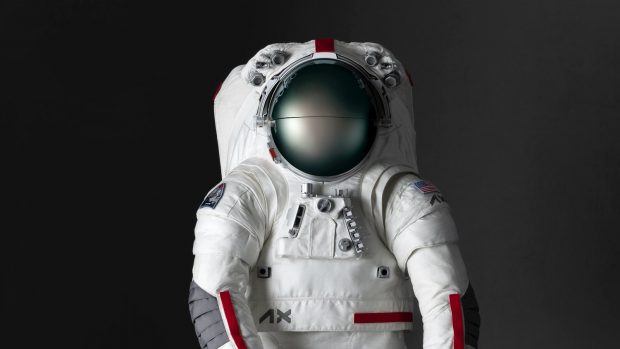 Casa de modă Prada va face un costum de cosmonaut pentru NASA