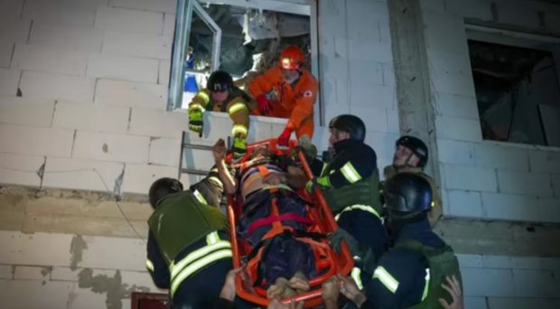 Rușii au atacat o clădire din Odesa cu rachete balistice: nouă morți