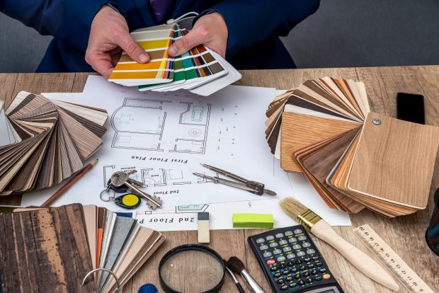 Calitate și încredere pentru clienții tăi: 5 recomandări pentru alegerea producătorului de mobilier la comandă