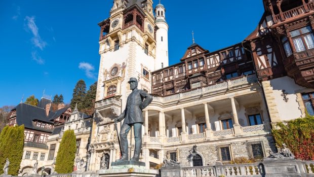 Hoție la Castelul Peleș. „POS-ul nu mai funcționează, se poate plăti doar cash”. Ce ar trebui să verifice Corpul de Control al Ministerului Culturii