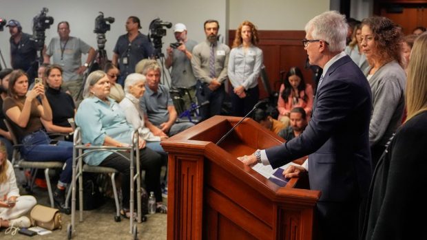Proba care le-ar putea oferi libertatea fraților Menendez, după 35 de ani de când și-au omorât părinții
