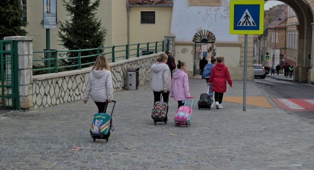 Când se plătesc alocațiile copiilor în luna decembrie