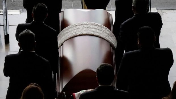 O familie din New York dă în judecată firma de pompe funebre după ce sicriul cu o femeie de 96 de ani a fost trimis, din greșeală, în Guatemala